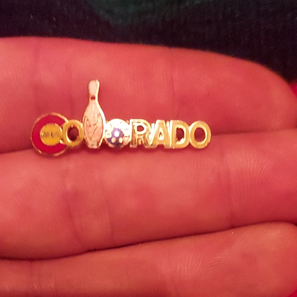 Retro Colorado Gold Tone Backpack / Hat/ Lapel Enamel Pin